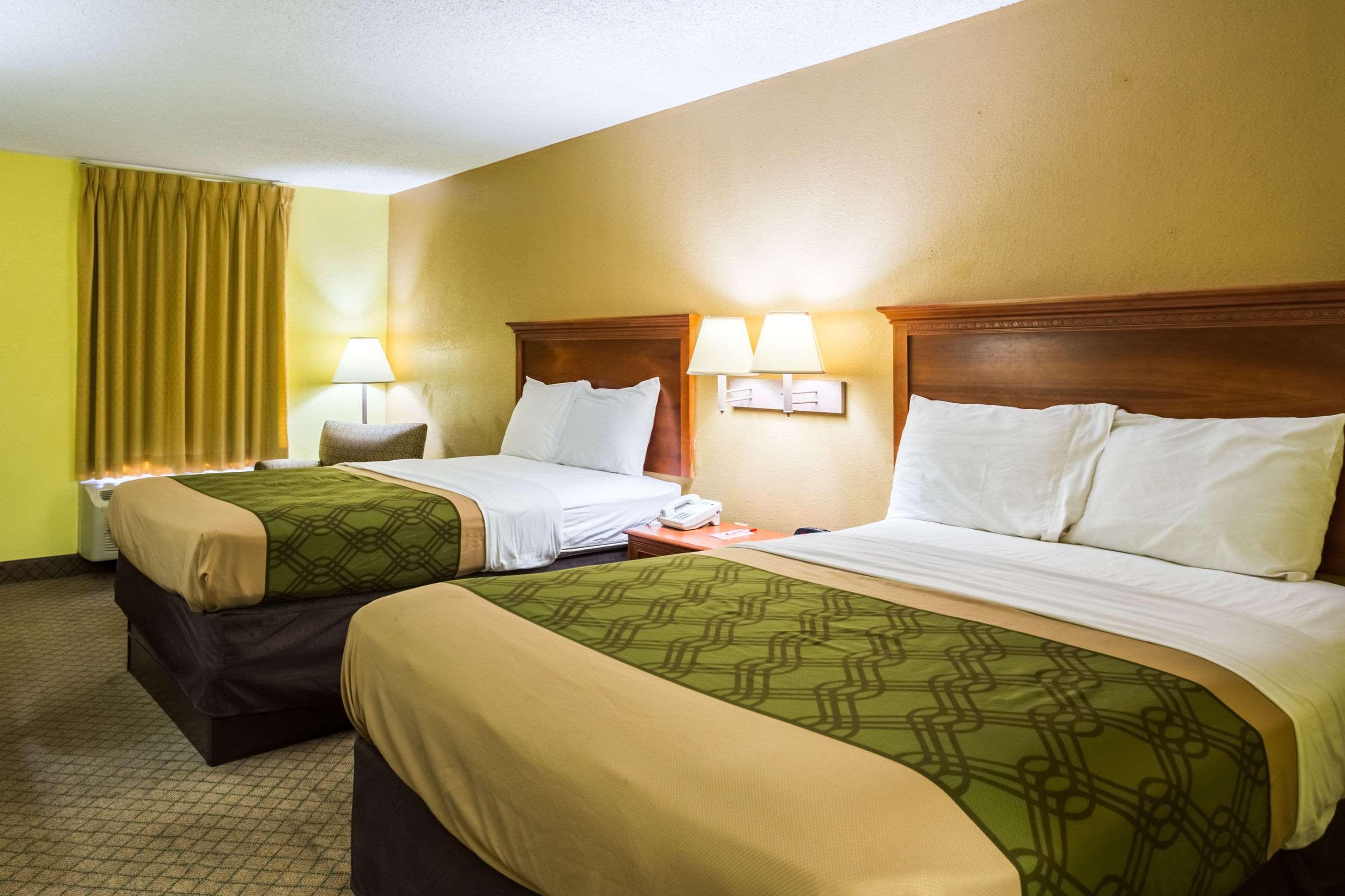 Econo Lodge Picayune Eksteriør billede