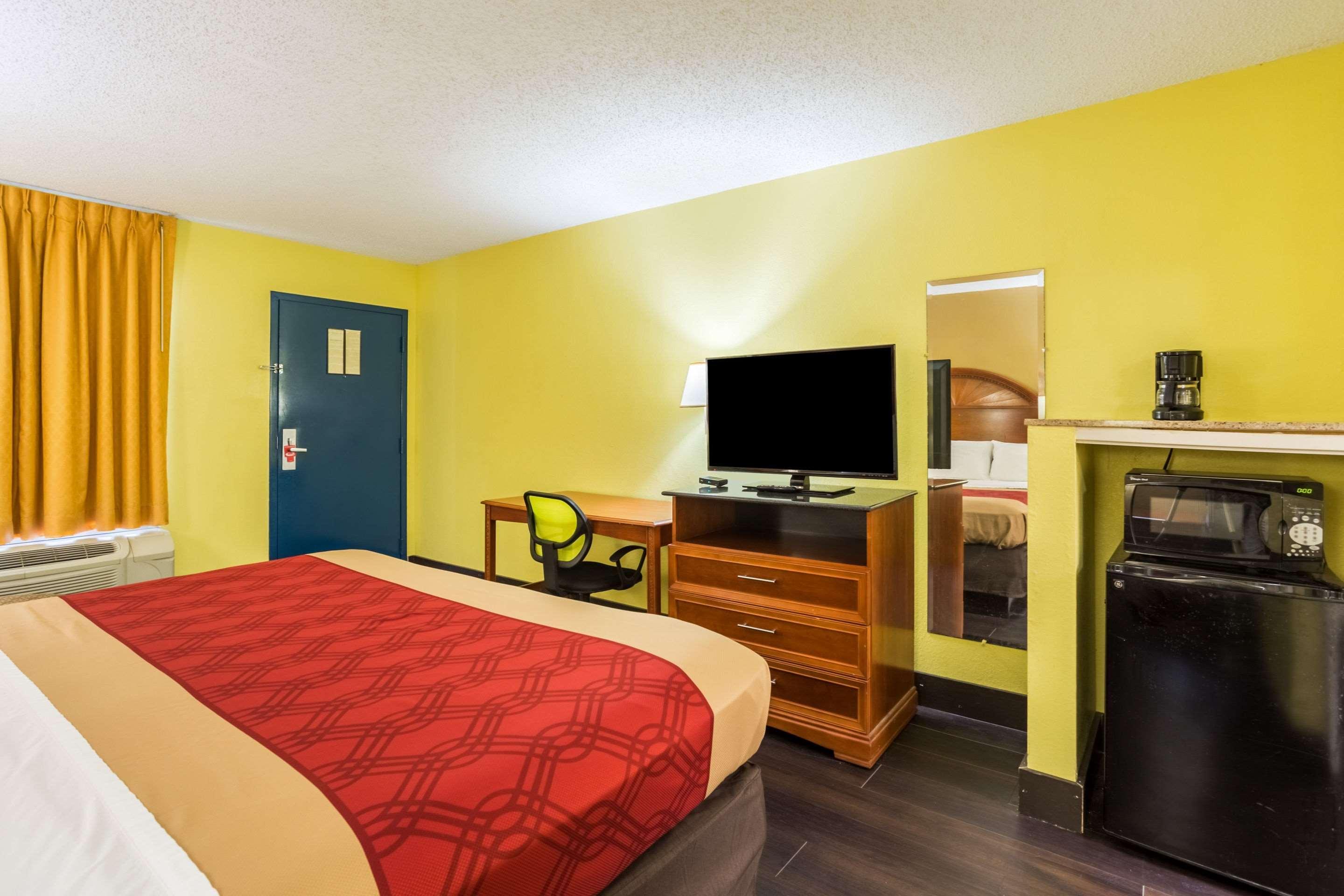 Econo Lodge Picayune Eksteriør billede